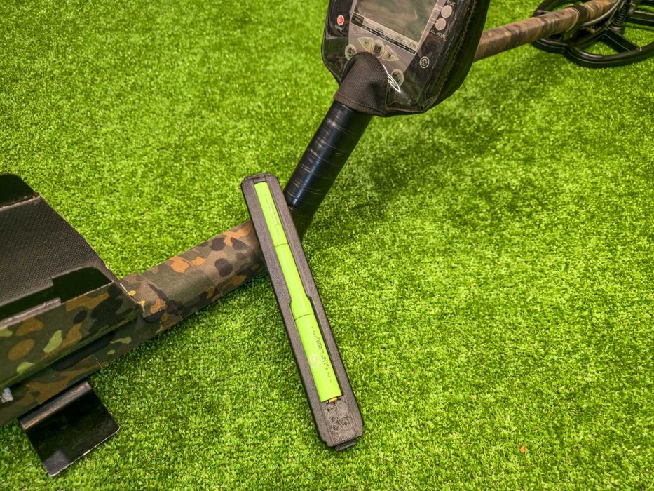 Металошукач Minelab Safari