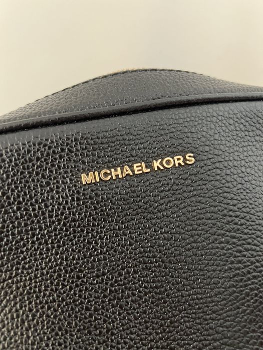 Mala Michael Kors