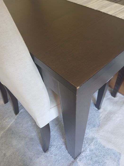 Mesa 6 cadeiras.