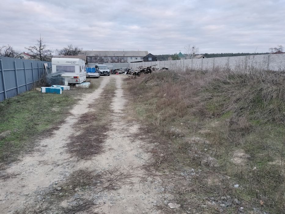 Продаж будинку ( частини) та земельної ділянки під ЗАБУДОВУ