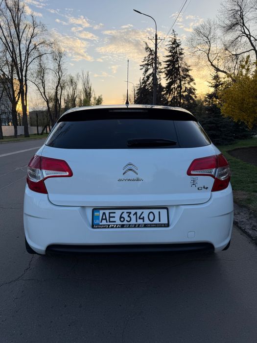 Авто Citroën C4 2011