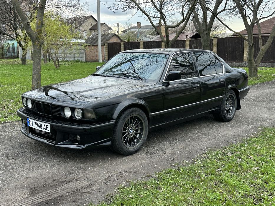 BMW  e32  7 series