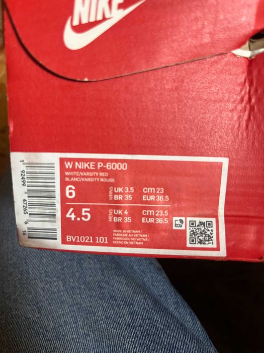 Nike buty sportowe sneakers nowe z pudełkiem P 6000