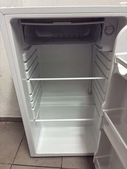 Lodowka podblatowa Ravanson LKK90