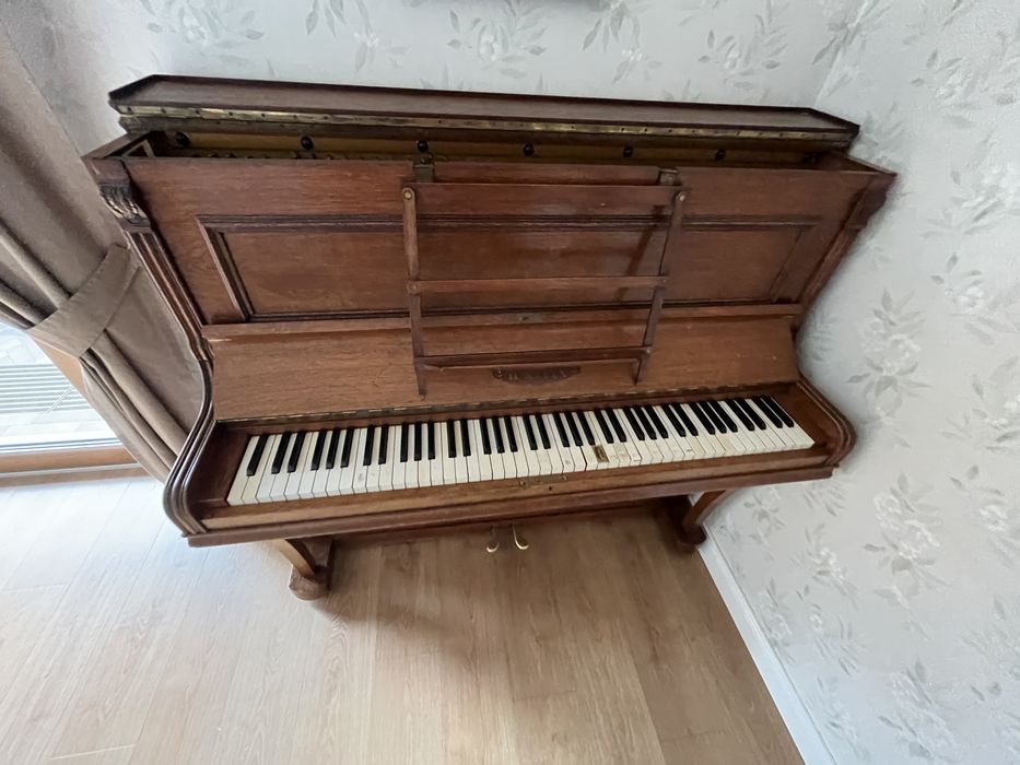 Pianino piekne stan 4+ H. KLEIN  dla konesera