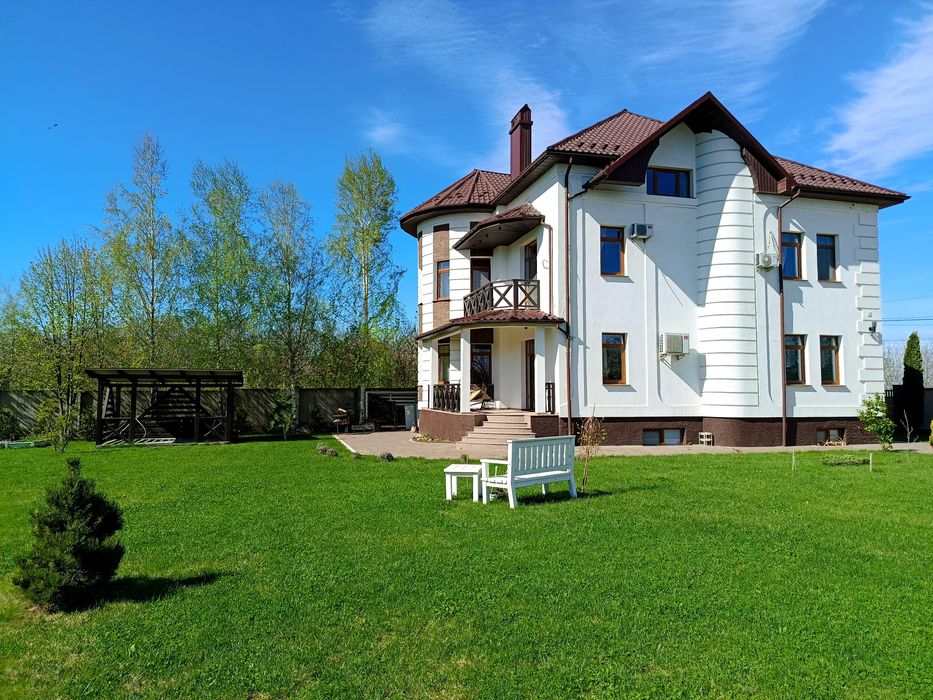 Продаж розкішної  вілли 350м2 для щасливої родини (Чернівці )