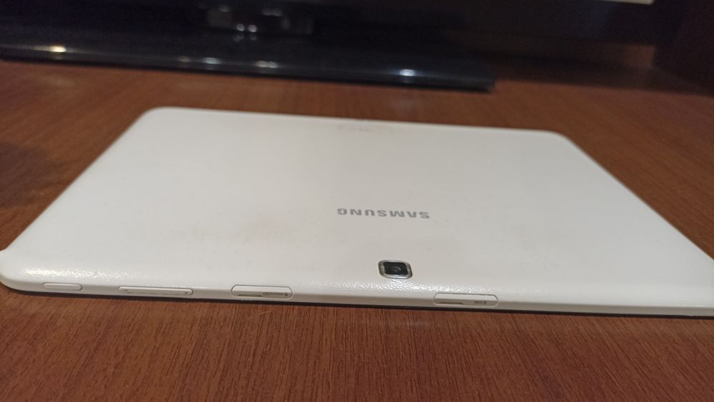 Планшет Samsung Galaxy Tab 4 10.1 16GB White (SM-T530NZWASEK)
