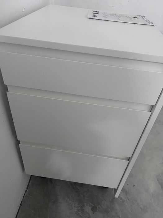 Armario lacado branco - novo