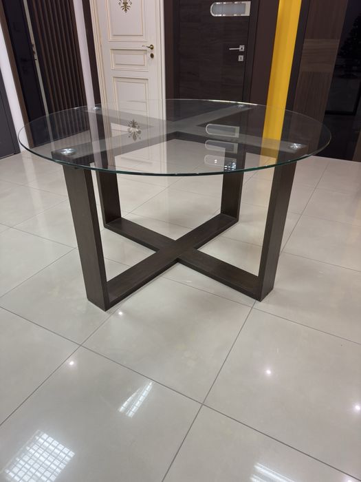 Продам стіл для дому або офісу