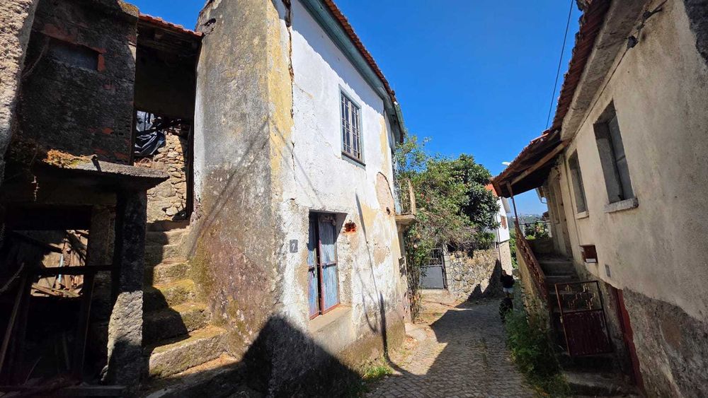 3 CASAS JUNTAS para venda em roriz / penalva do castelo – 24.500 € NEGOCIÁVEIS