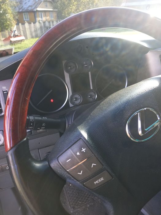 Продам Лексус ЛХ 570