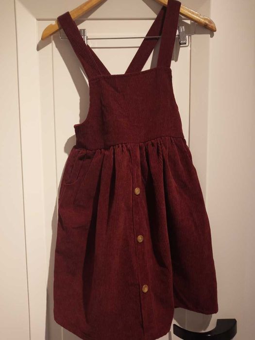 Sztruksowa sukienka Reserved