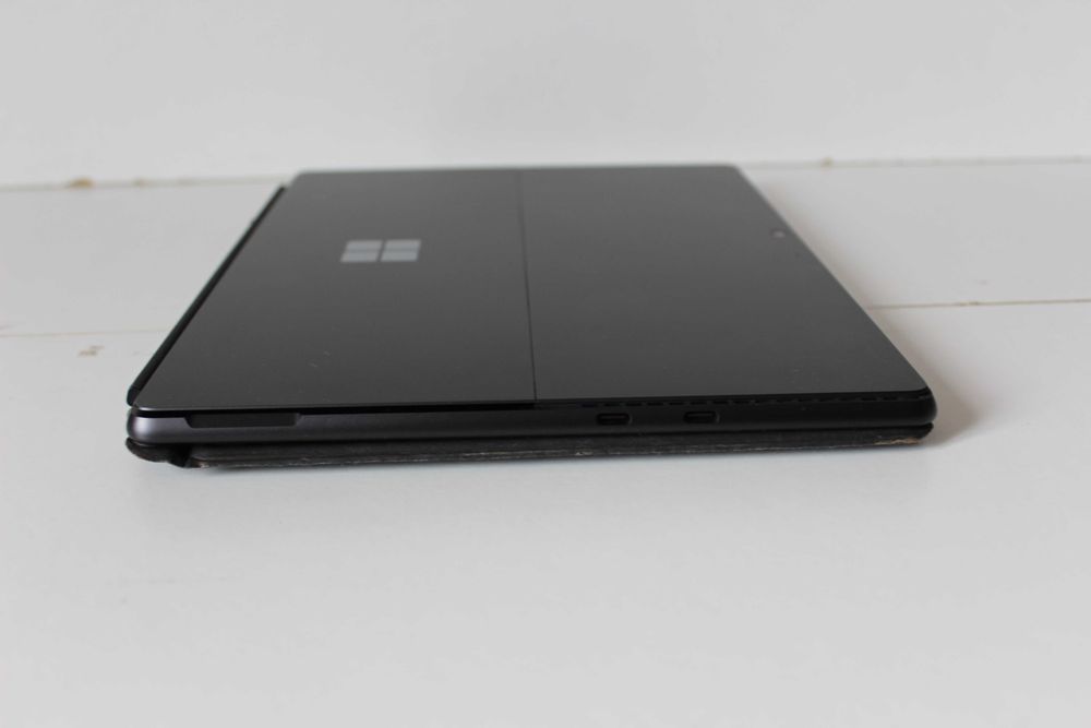 Microsoft Surface Pro 9 i5/16Gb/256Gb/512Cb