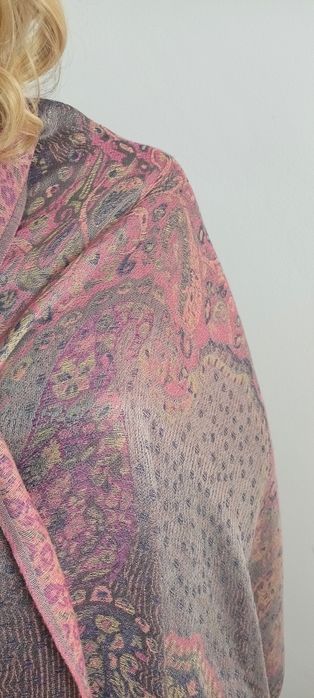 Piękny szal chusta różowy szary 100% kaszmir Pashmina