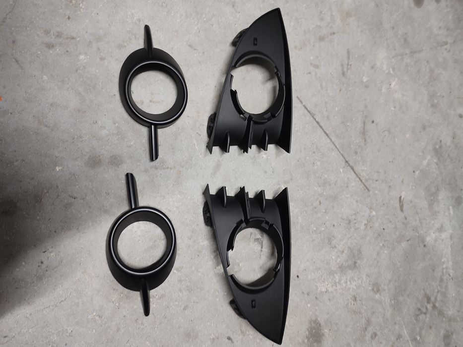 Grelhas de faróis Renault Scenic