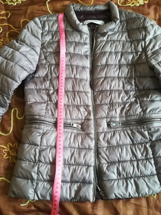 Продам демі курточку