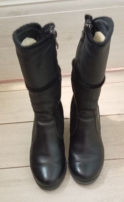 Зимние теплые сапоги на овчине в хорошем состоянии