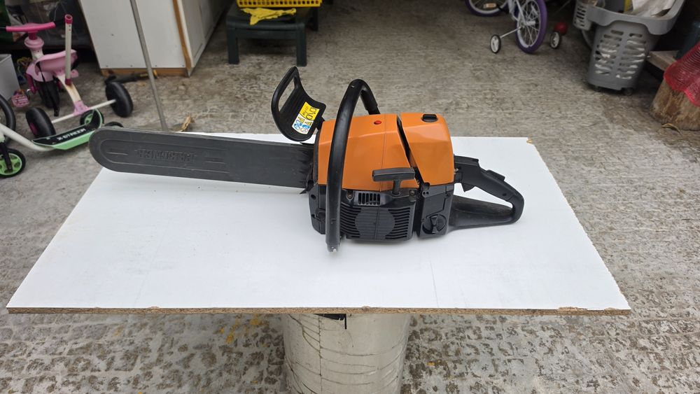 Motoserra profissional