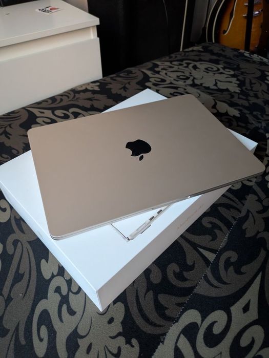 Laptop Apple MacBook Air 13.6" Retina M2 16GB RAM 256GB SSD