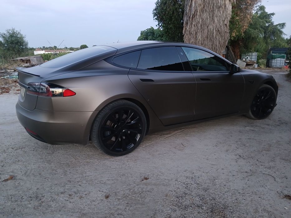 Tesla Model S Long Range Raven 580hp