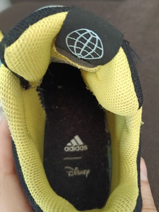 Buty chłopięce adidasy rozmiar 26