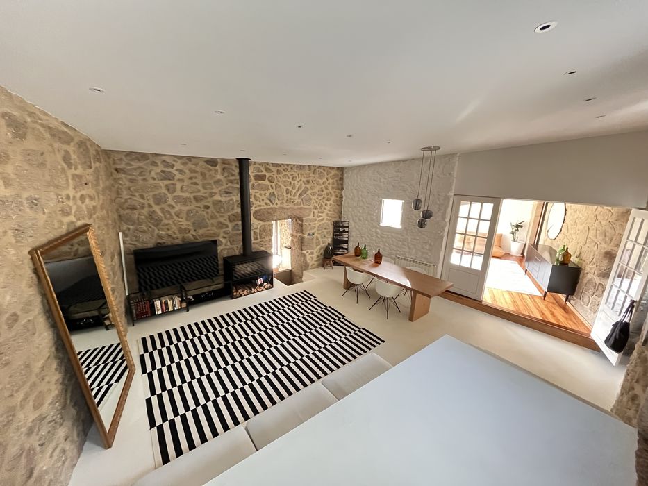 Moradia de Pedra - Venda Particular