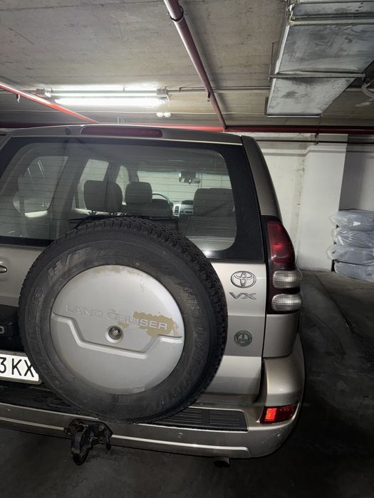 автомобиль Toyota Prado