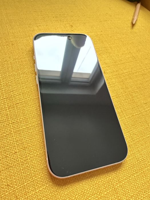 iPhone 15 różowy 128 gb, stan idealny