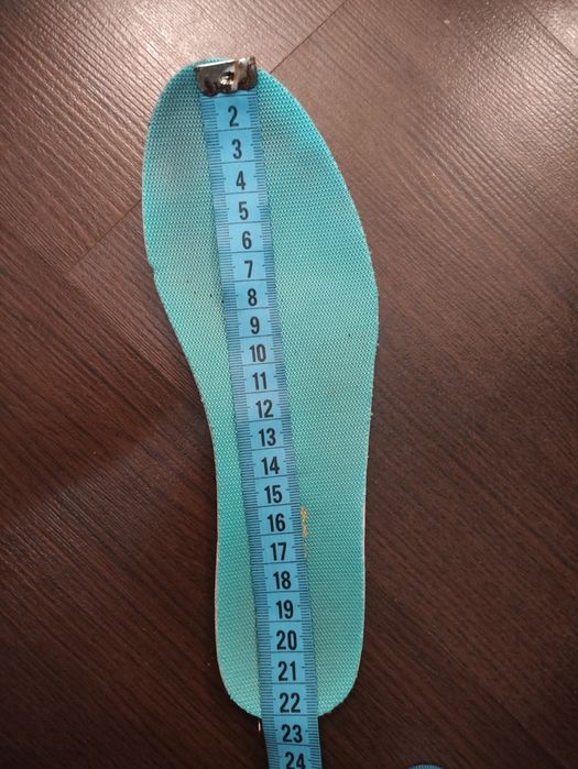 Сороканіжки Joma