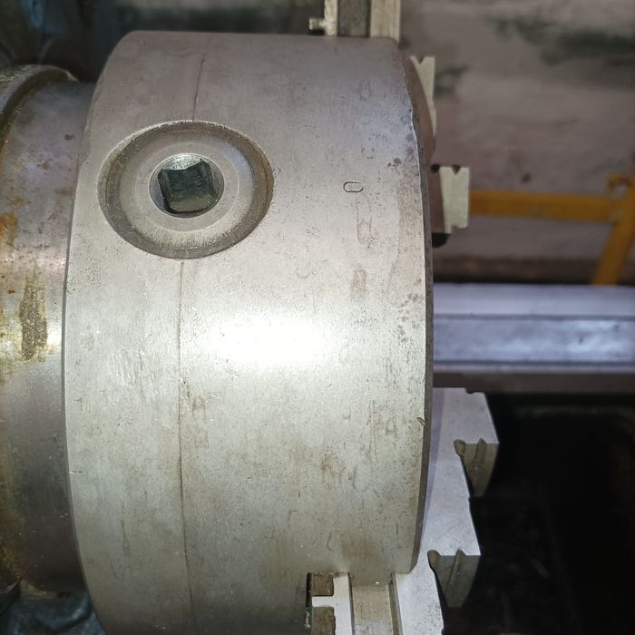 Патрон токарний 200 мм. Поляк