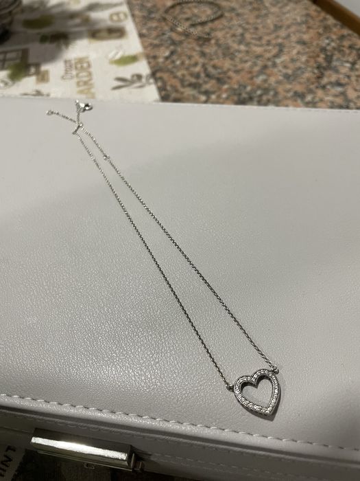 Colar Pandora com pendente coracão