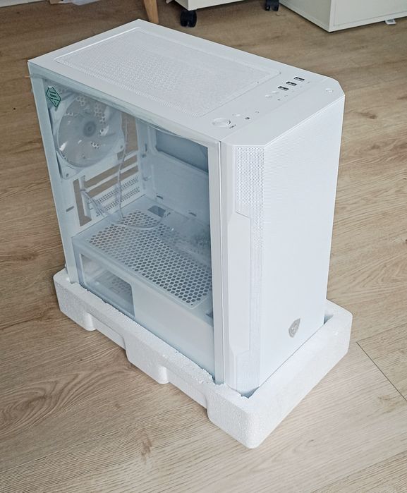 Obudowa MSI MAG Forge M100R jak nowa