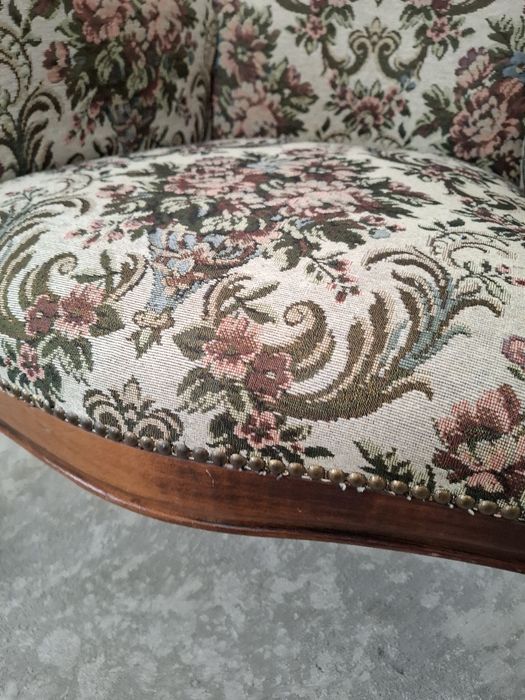 Fotel w stylu ludwikowskim gobelin  stylowy duży fotel tron