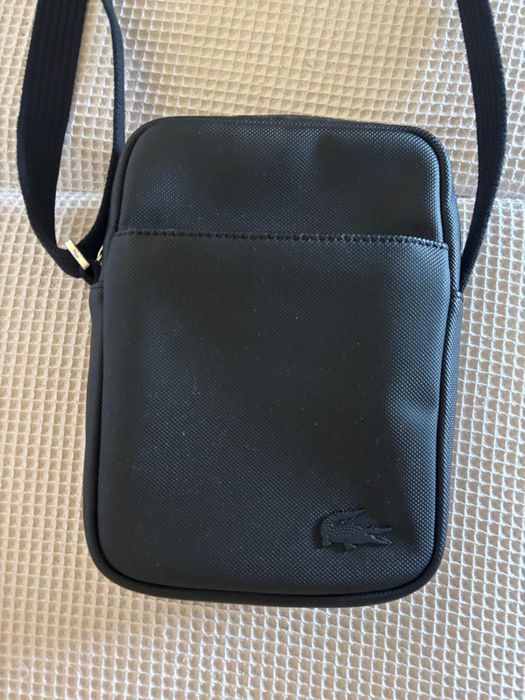 Bolsa lacoste tiracolo