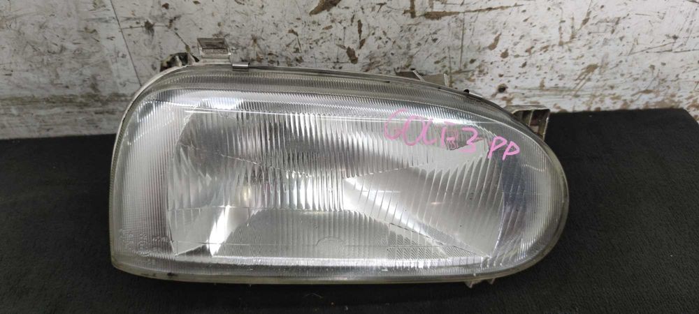 VW Volkswagen Golf III Lampa Reflektor Prawy Przód Prawy Przedni PP