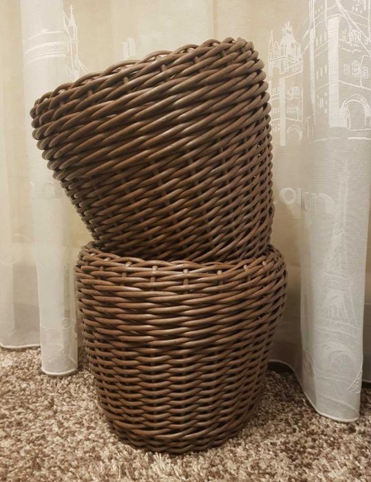 Продам кашпо садове з штучного ротангу