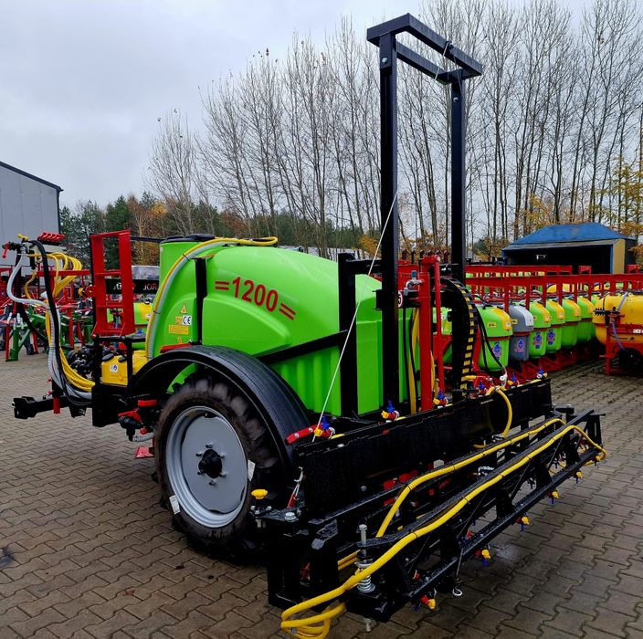 Opryskiwacz przyczepiany Demarol 1200l 15m