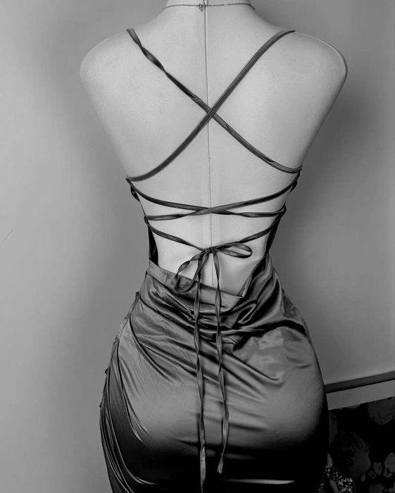 Святкова сукня жіноча