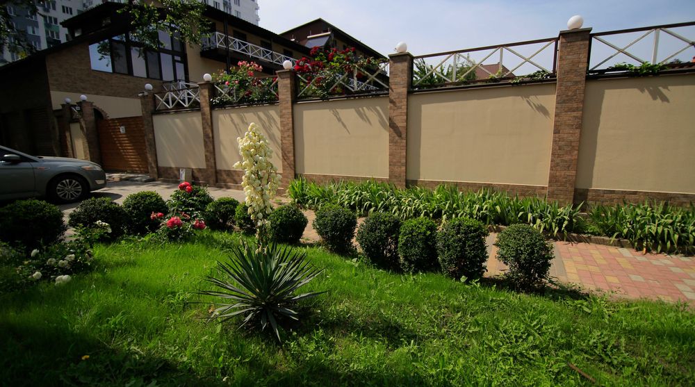 Квартира подобово в Київському районі, бомбосховища, парковка