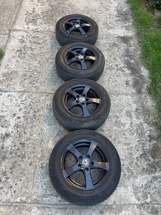 Диски з шинами R15 5:112 Skoda