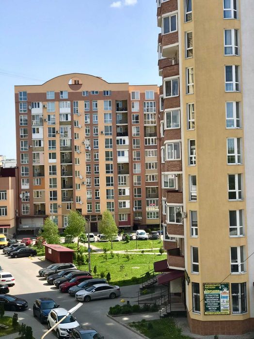 Подобово. Посуточно. Недалеко озеро. Центр, нова 3 кімн квартири.