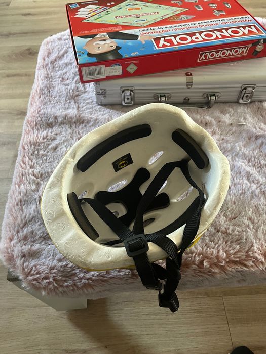 kask rowerowy batman