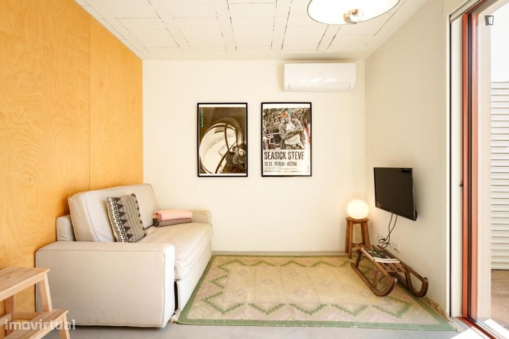 Apartamento com 1 quartos - localizado em Miragaia Porto