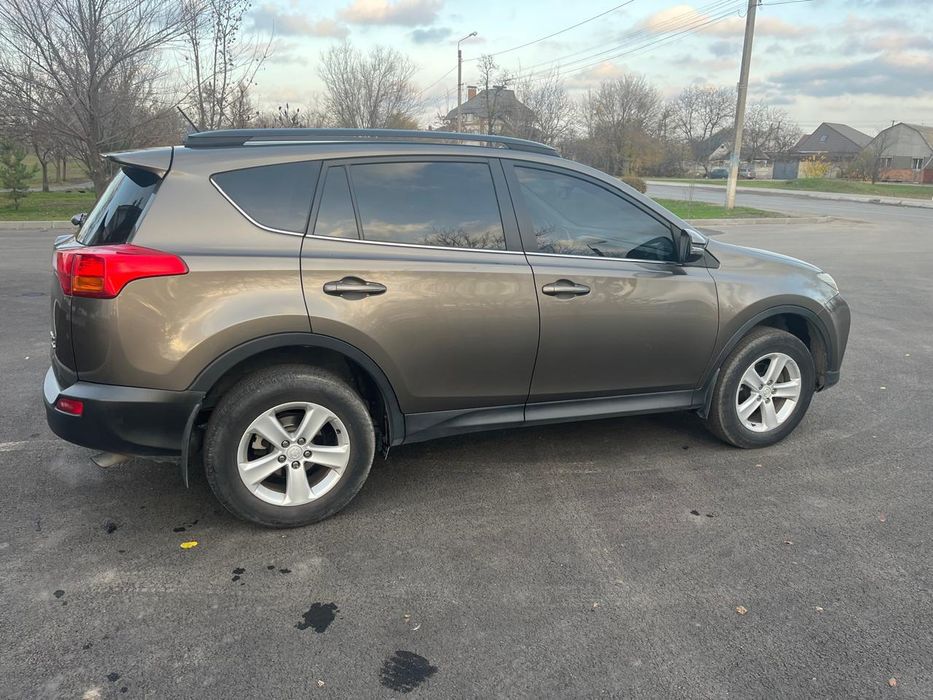 Продам Toyota RAV 4