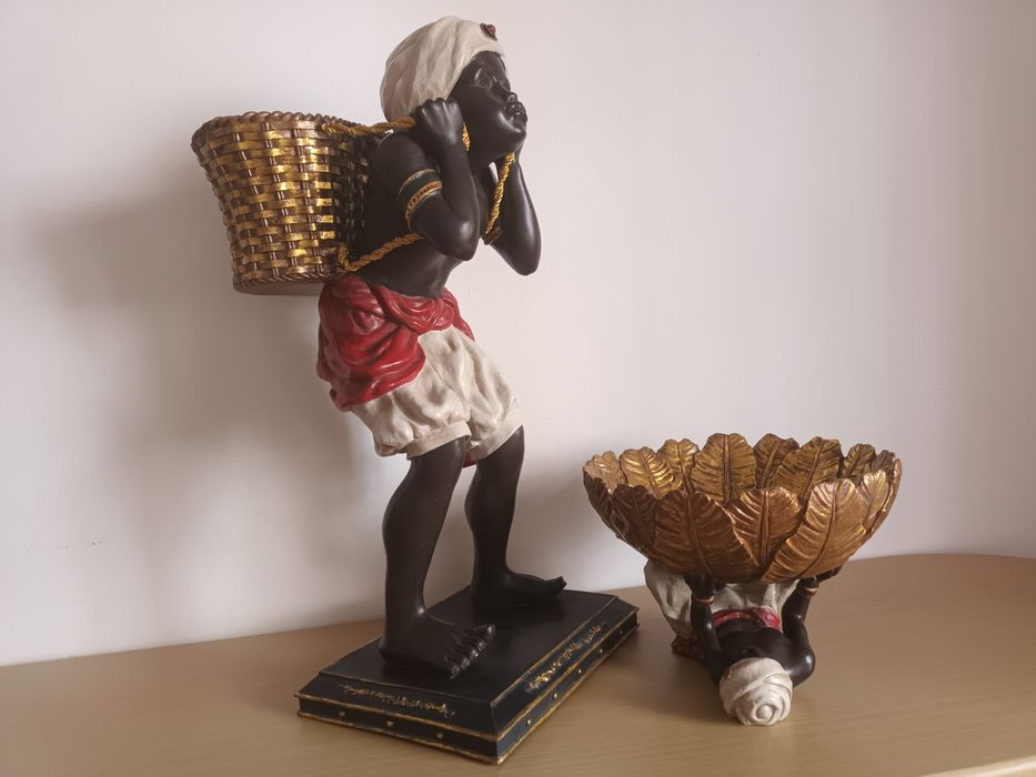 Estátua Plantador e Taça - "Days of the Raj" - "Criado Mudo"