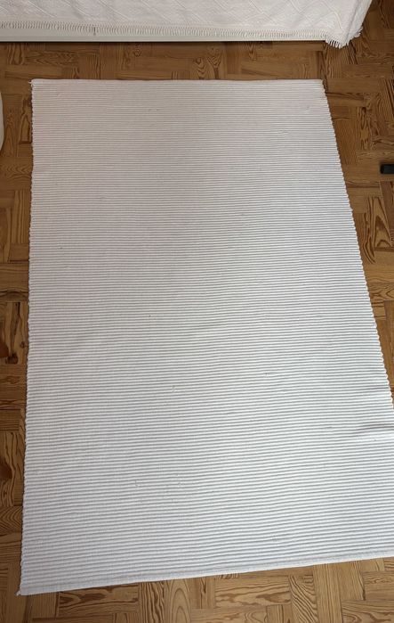 Tapete sala \ quarto \ escritório marca 'area', dimensões 1,80x1,15 m