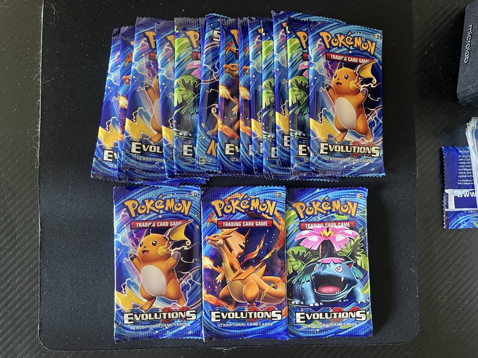 Картки бустери Pokemon TCG  «Evolutions» англомовні