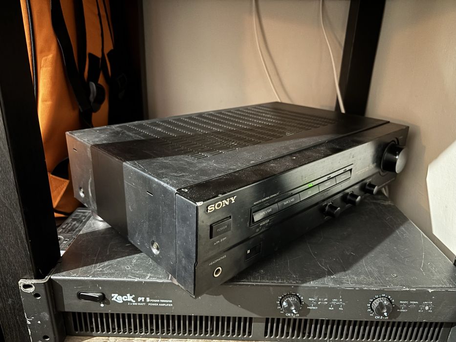 wzmacniacz Sony F245R