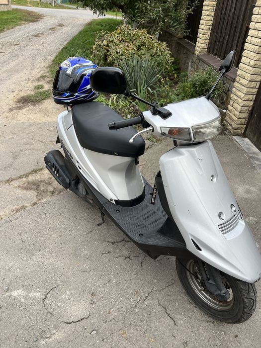 Продам скутер Suzuki Adress v100
