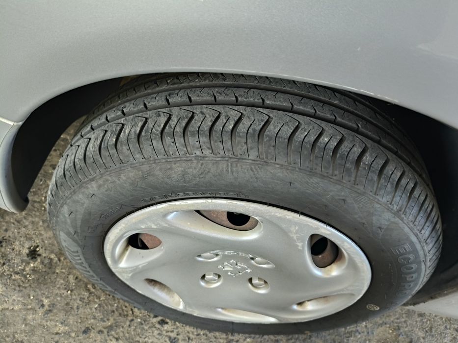 Peugeot 206 em bom estado